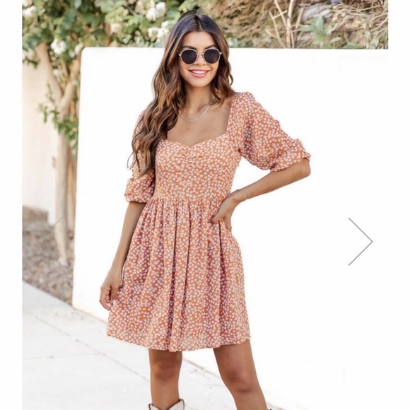 Pink Lily Sweetheart Neck Ruched Back Puff Sleeve Burnt Orange Floral Dresss - Picture 1 of 9